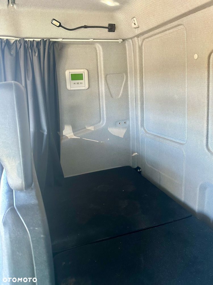 Iveco EUROCARGO 160-280 / CHŁODNIA / 6.1 M DŁUGOŚCI / 15 EUROPALET / AUTOMAT / SYPIALKA / NISKI PRZEBIEG / 16 TON DMC / CARRIER SPALINOWO - ELEKTRYCZNY / 2018 ROK - 19