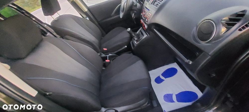 Mazda 5 2.0 MZR-DISI i-stop Business-Line - 33