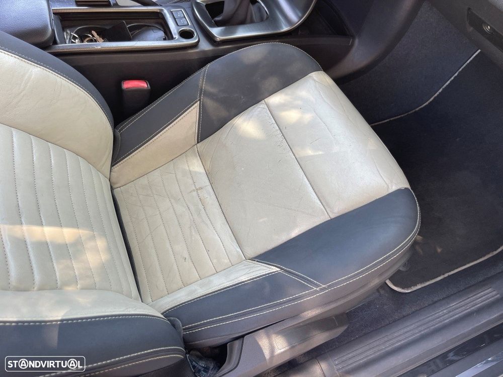 Volvo V50 1.6 D Drive R-Design Start/Stop - 25