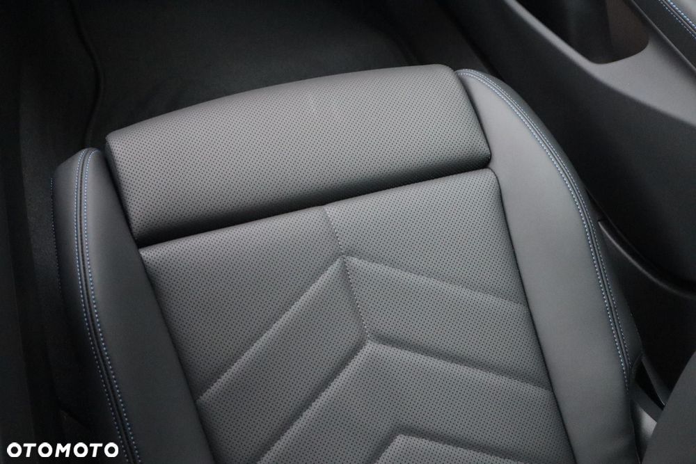 BMW Seria 5 520i - 20