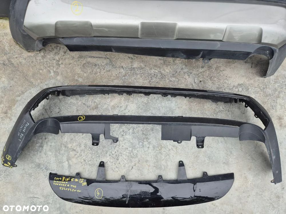 ZDERZAK TYŁ TOYOTA RAV 4 V - 16