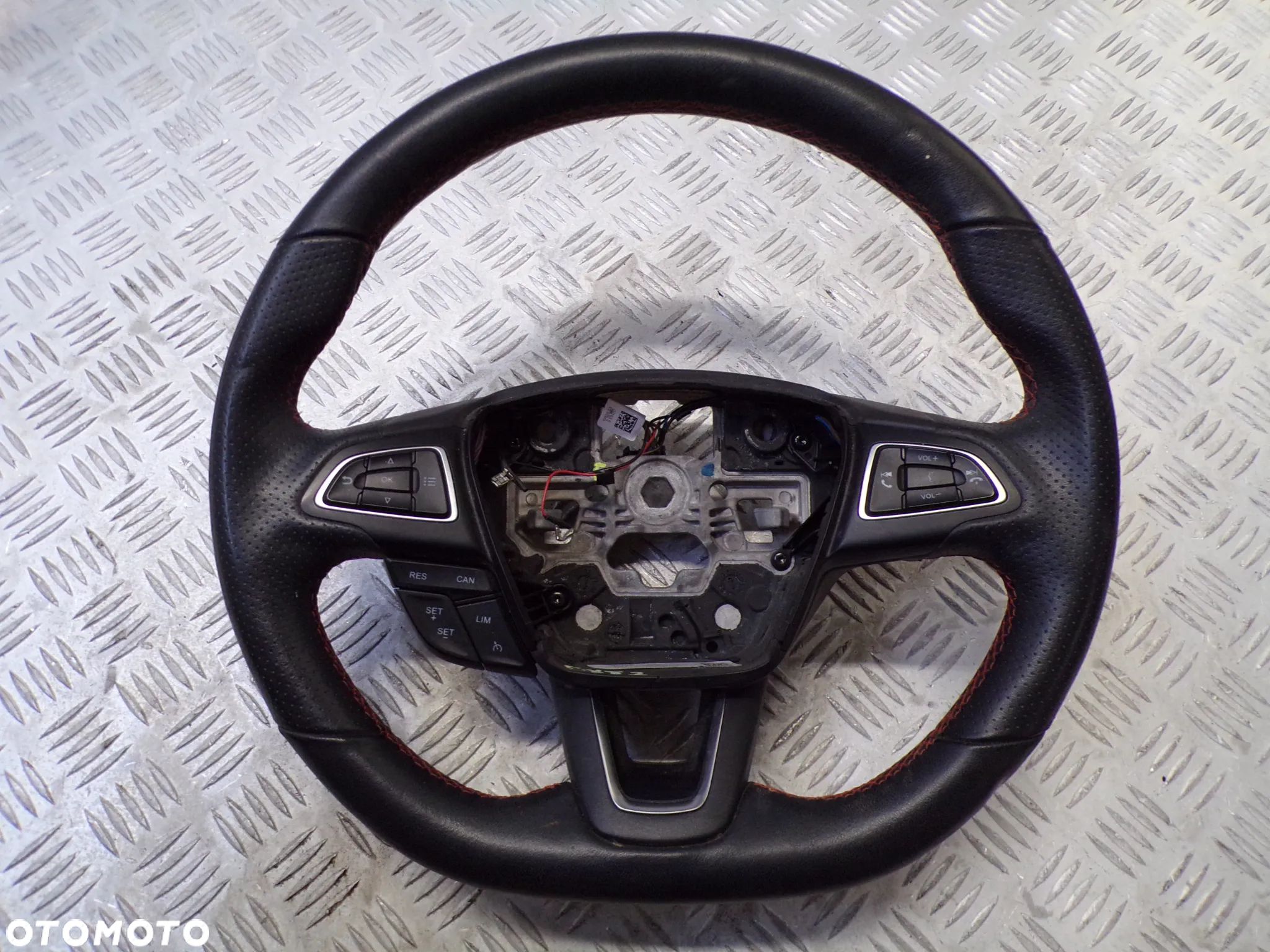 KIEROWNICA FORD ECOSPORT II LIFT CZERWONA NITKA - 1