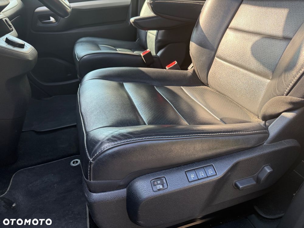 Peugeot Traveller 2.0 BlueHDi Long Business Vip - 22