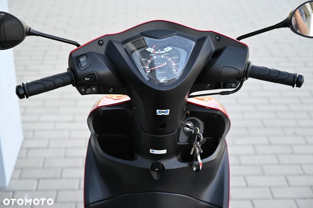 Honda Vision - 7