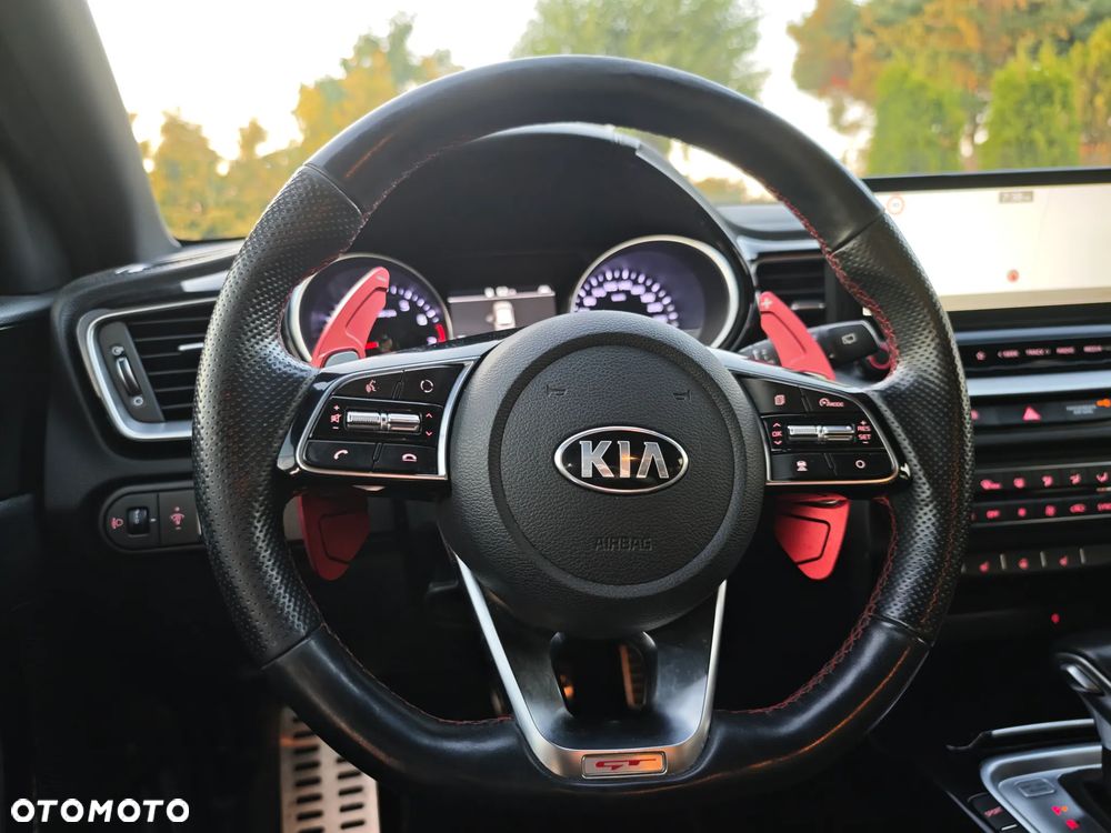 Kia ProCeed 1.6 T-GDI GT DCT - 19