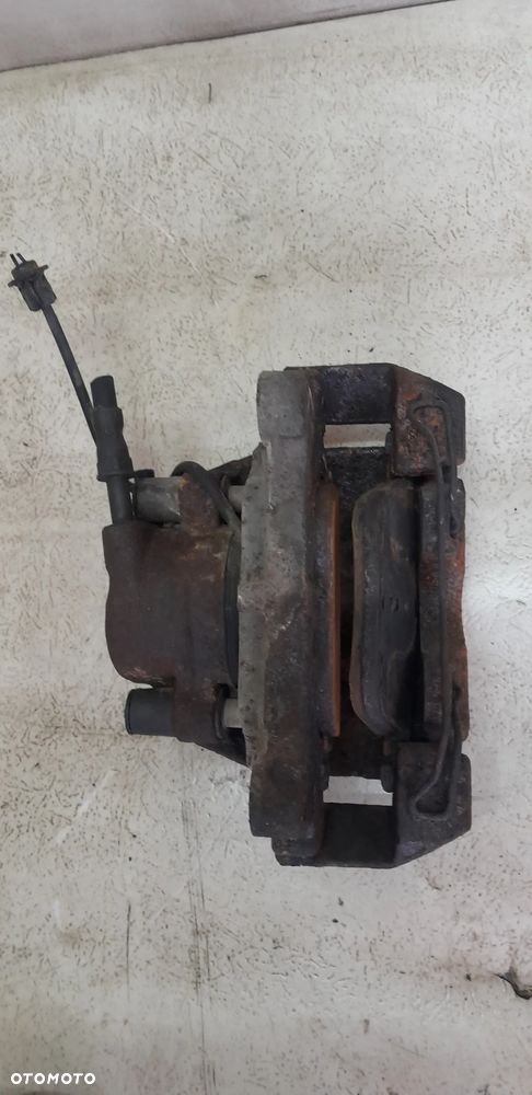 AUDI A4 B8 A5 8T ZACISK HAMULCOWY LEWY PRZÓD PRZEDNI 2.0TDI - 4