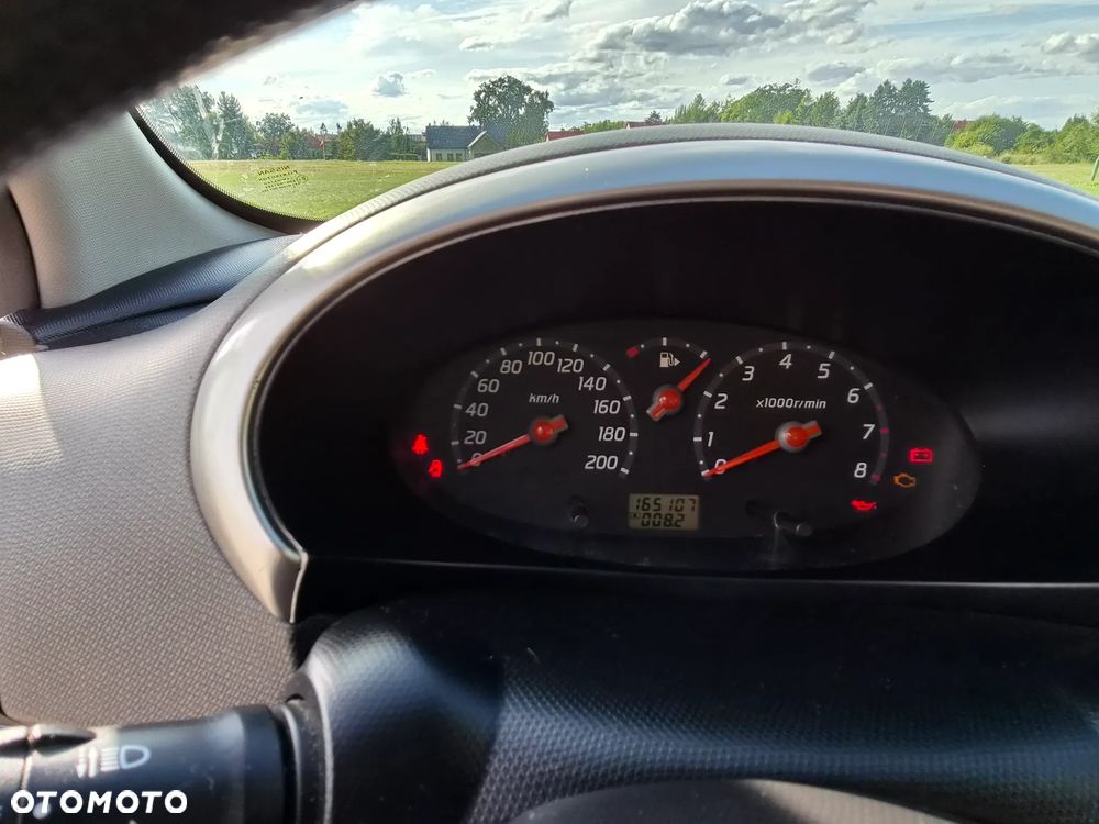 Nissan Micra 1.2 Visia + - 18