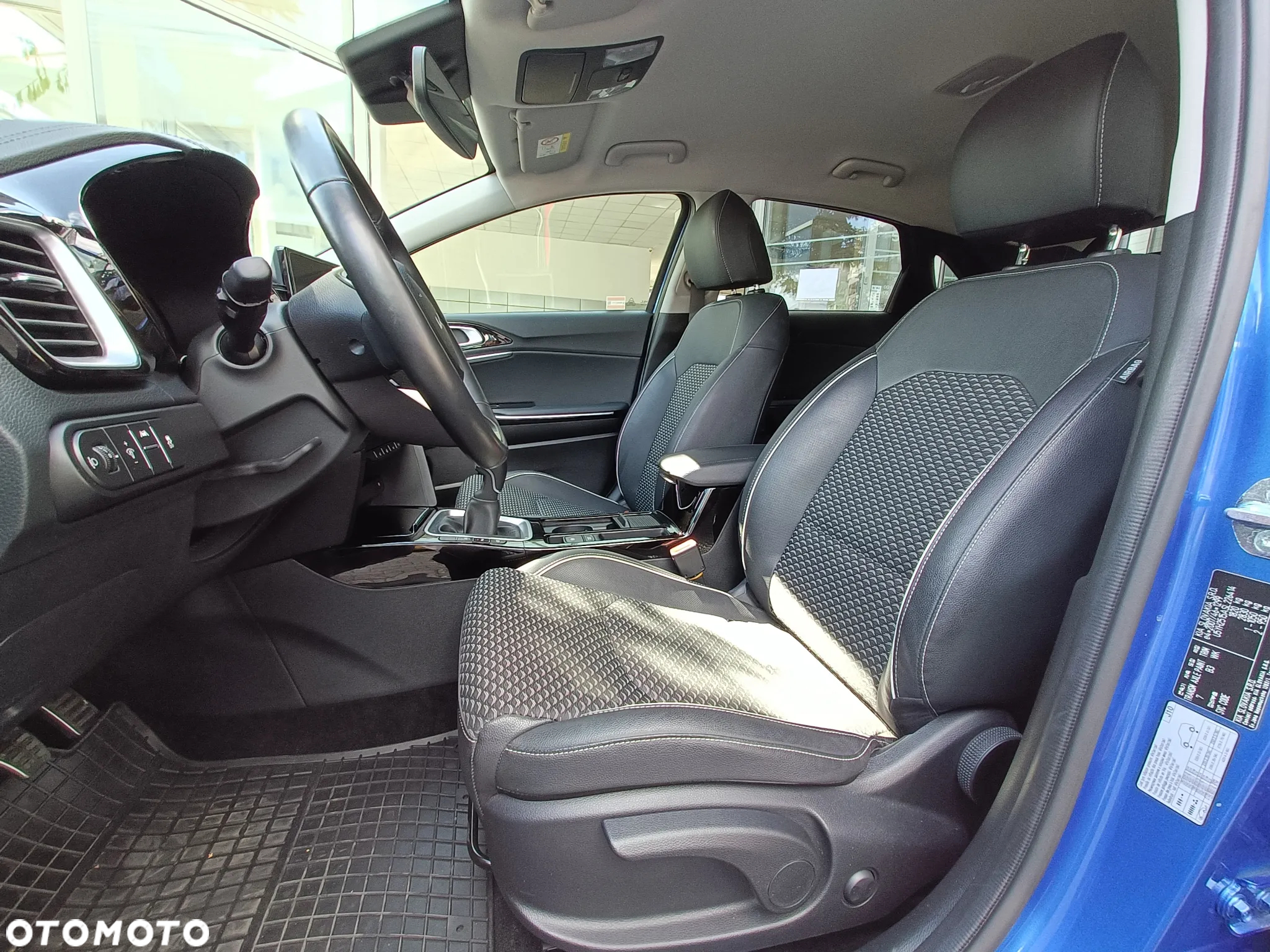 Kia Ceed - 13