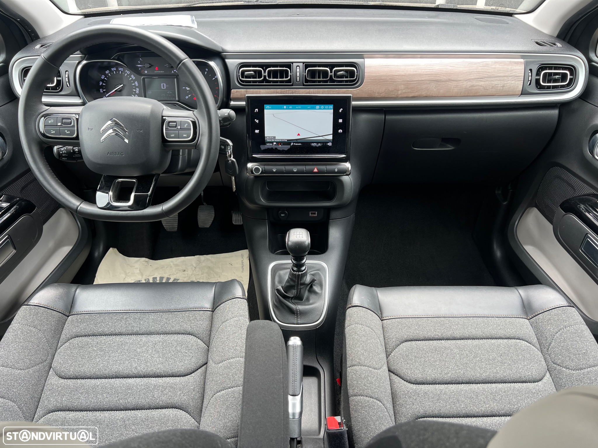 Citroën C3 1.2 PureTech Shine - 10
