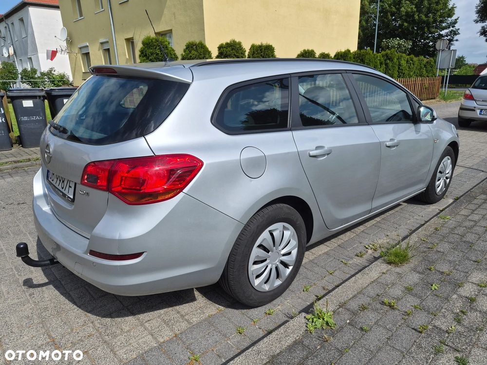 Opel Astra 1.7 CDTI DPF Exklusiv - 4
