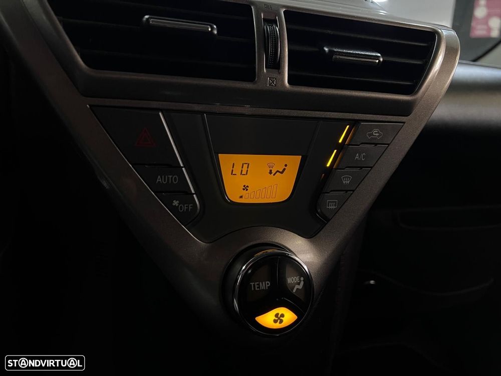 Toyota iQ 1.0 VVT-i 2 EP - 18