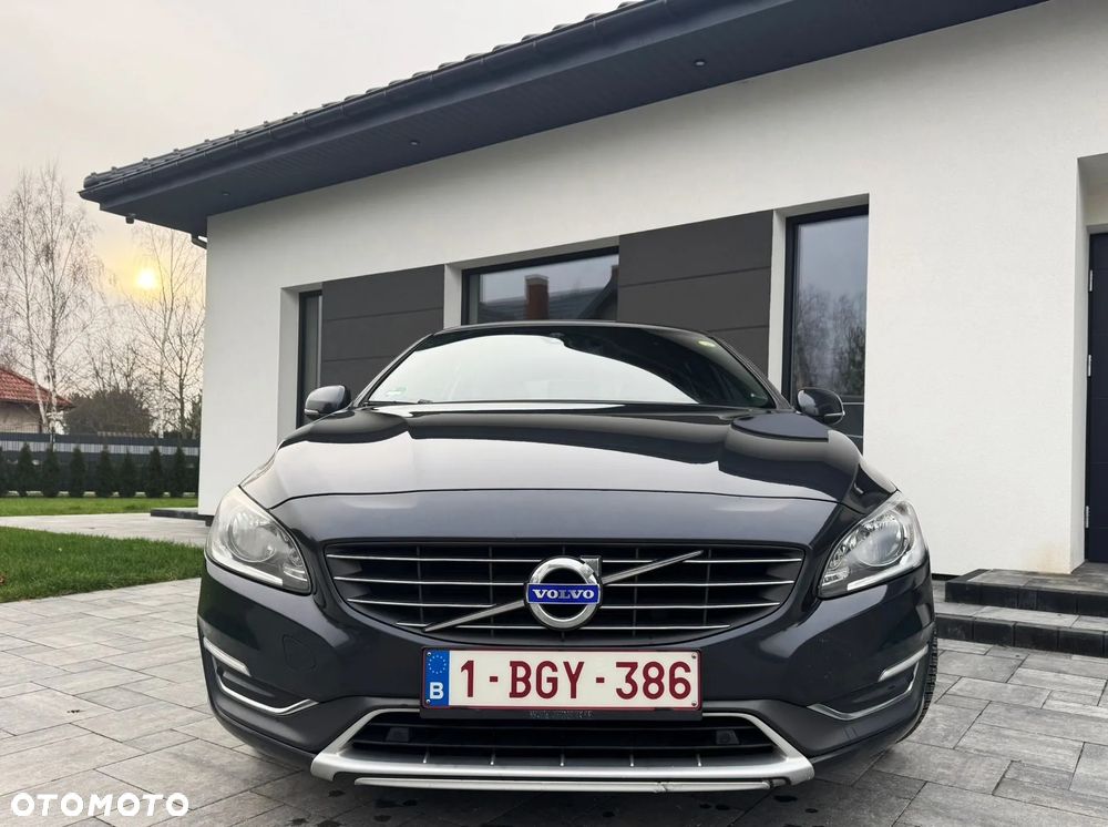 Volvo V60 D4 Geartronic Summum - 32