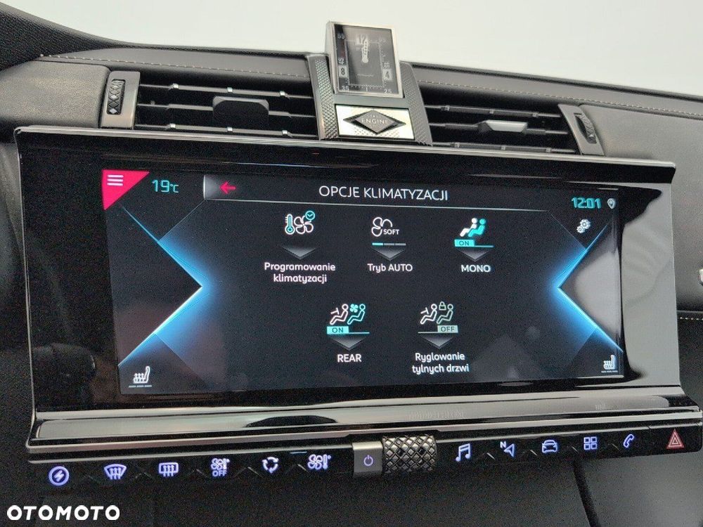 DS Automobiles DS 7 Crossback - 21