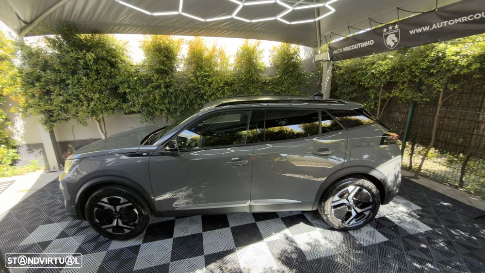 Peugeot e-2008 54 kWh Allure - 8