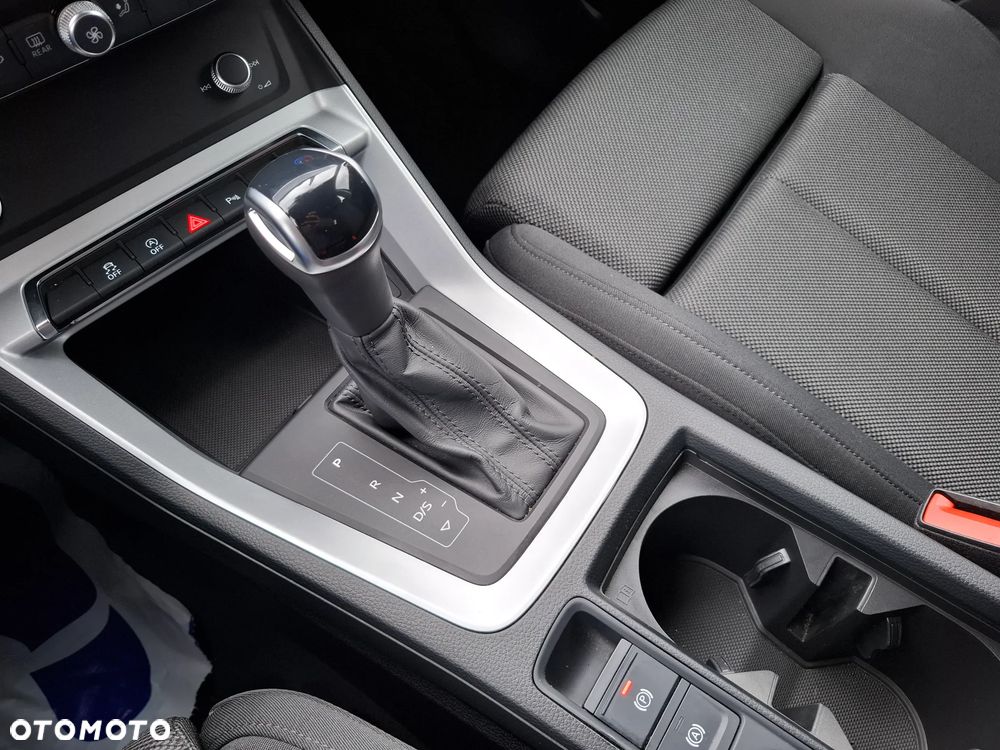 Audi Q3 35 TFSI S tronic - 28