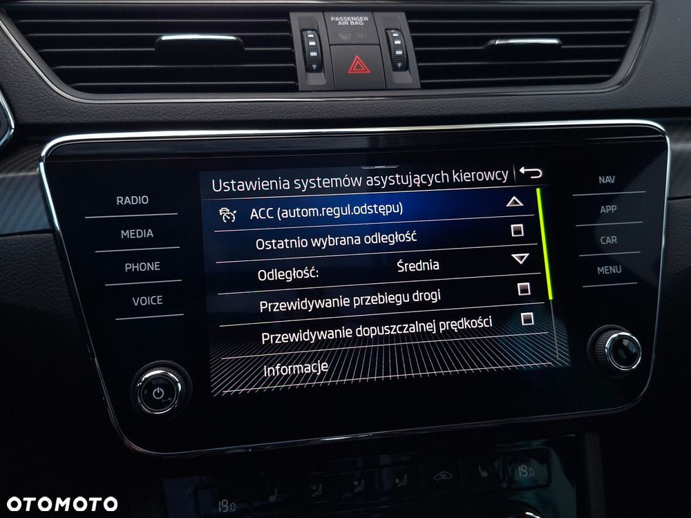 Skoda Superb 2.0 TDI SCR 4x4 Sportline DSG - 37