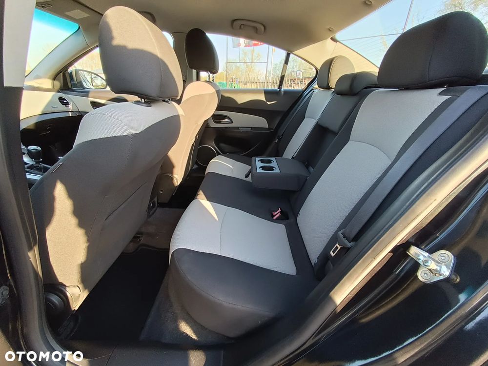 Chevrolet Cruze 2.0 D LT - 11