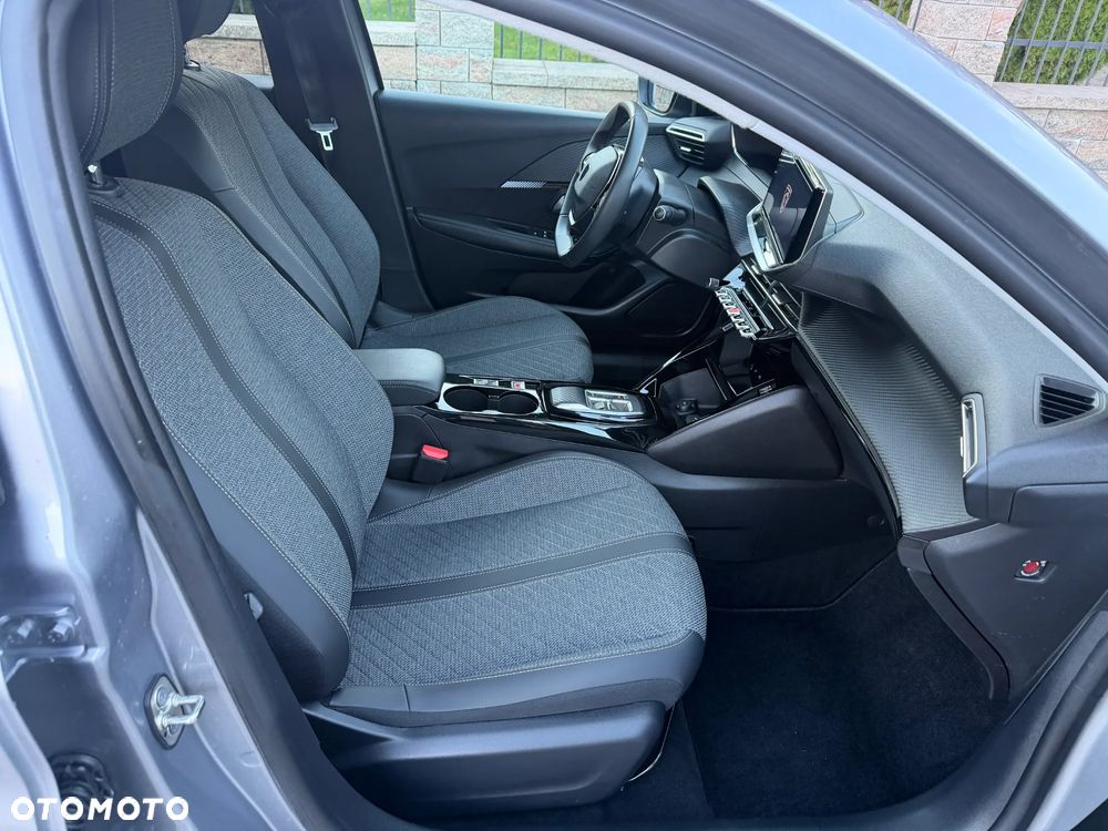 Peugeot 208 Elektromotor 136 Allure Pack - 10