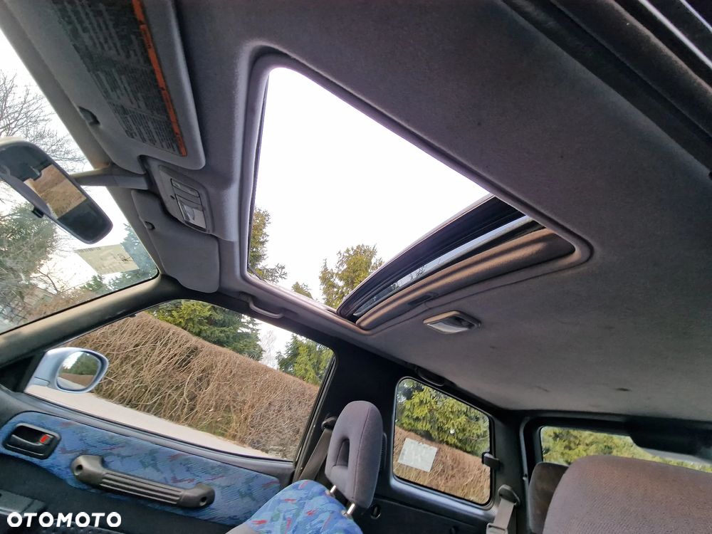 Toyota RAV4 2.0 Special - 31