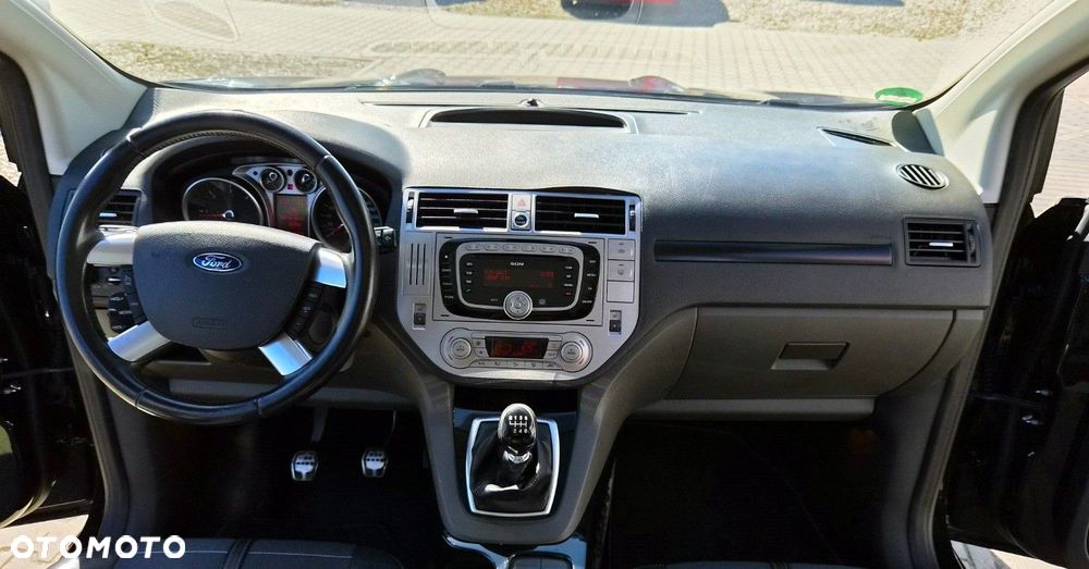 Ford Kuga - 28