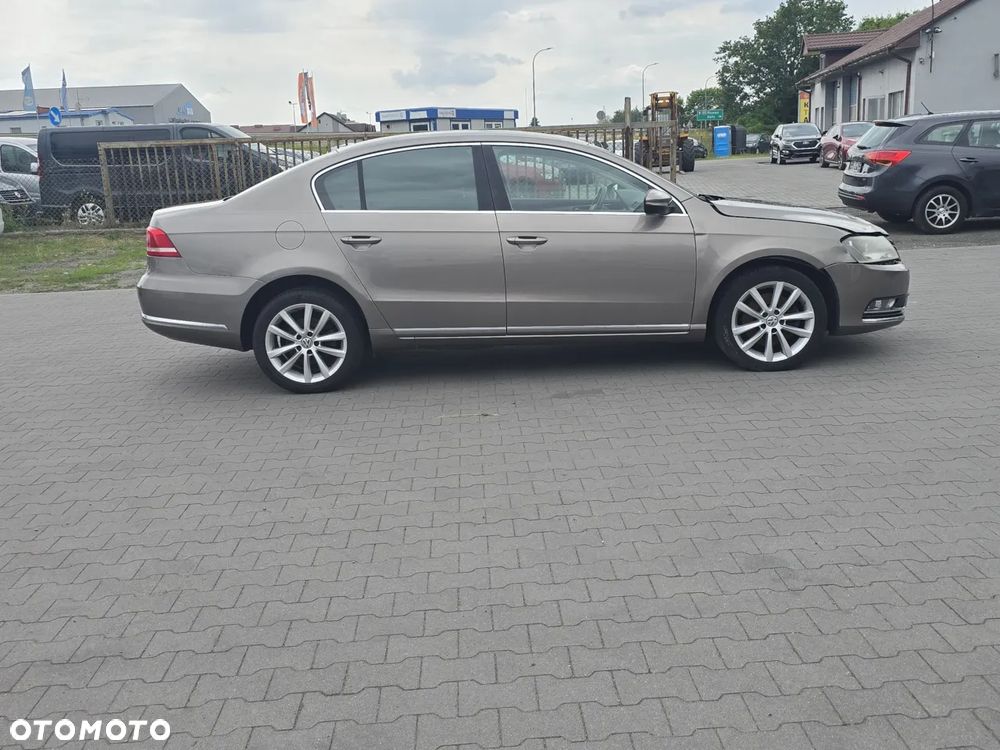 Volkswagen Passat 1.6 TDI BlueMotion Technology Highline - 2