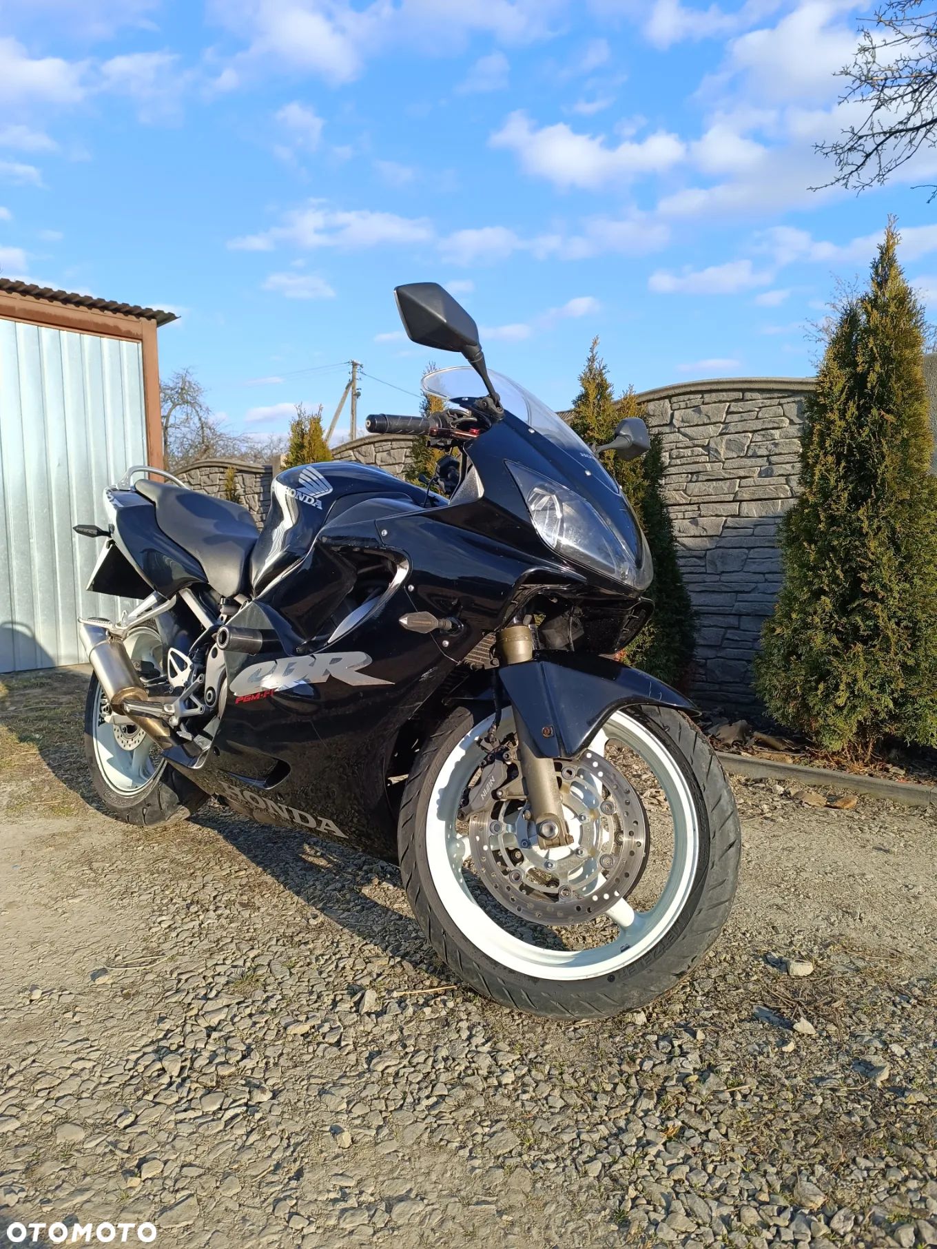 Honda CBR - 1