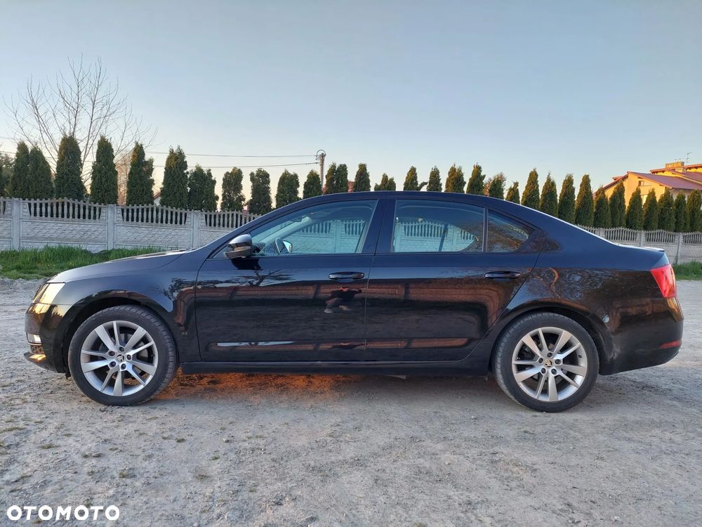 Skoda Octavia 1.5 TSI ACT Style DSG - 2