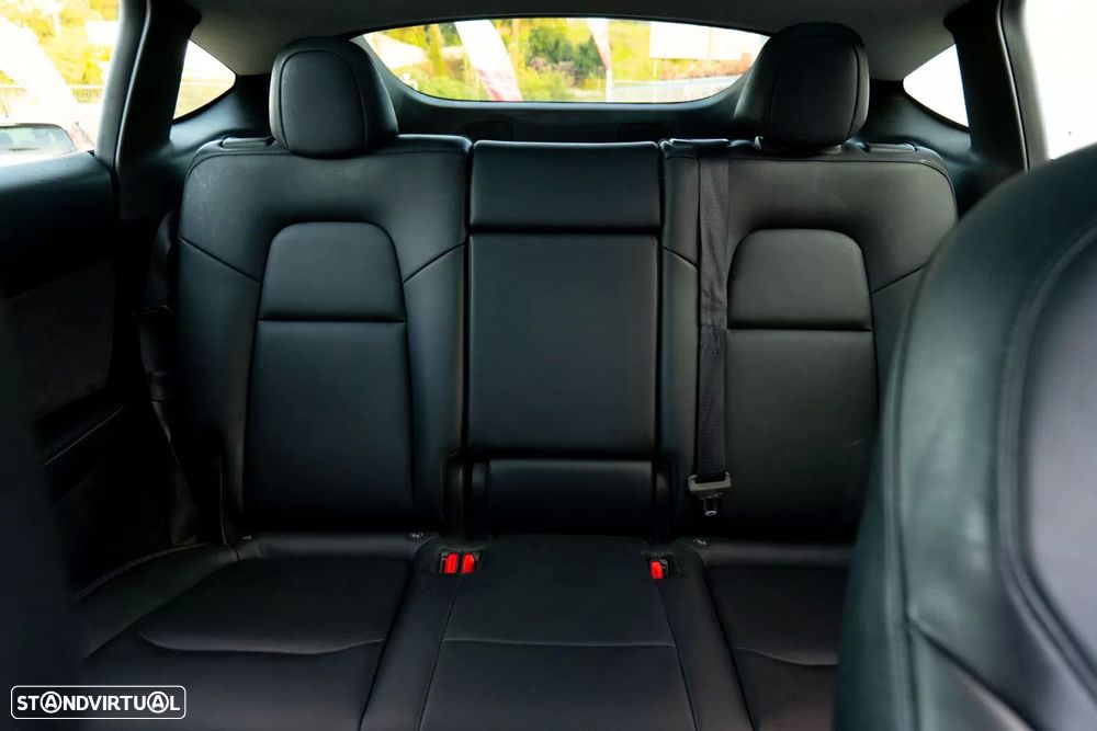 Tesla Model Y Performance Tração Integral - 16