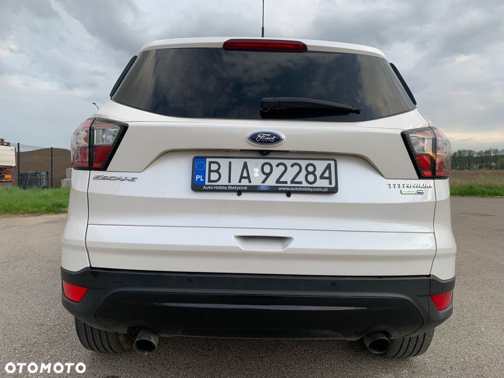 Ford Escape 2.0 EcoBoost AWD Titanium - 35