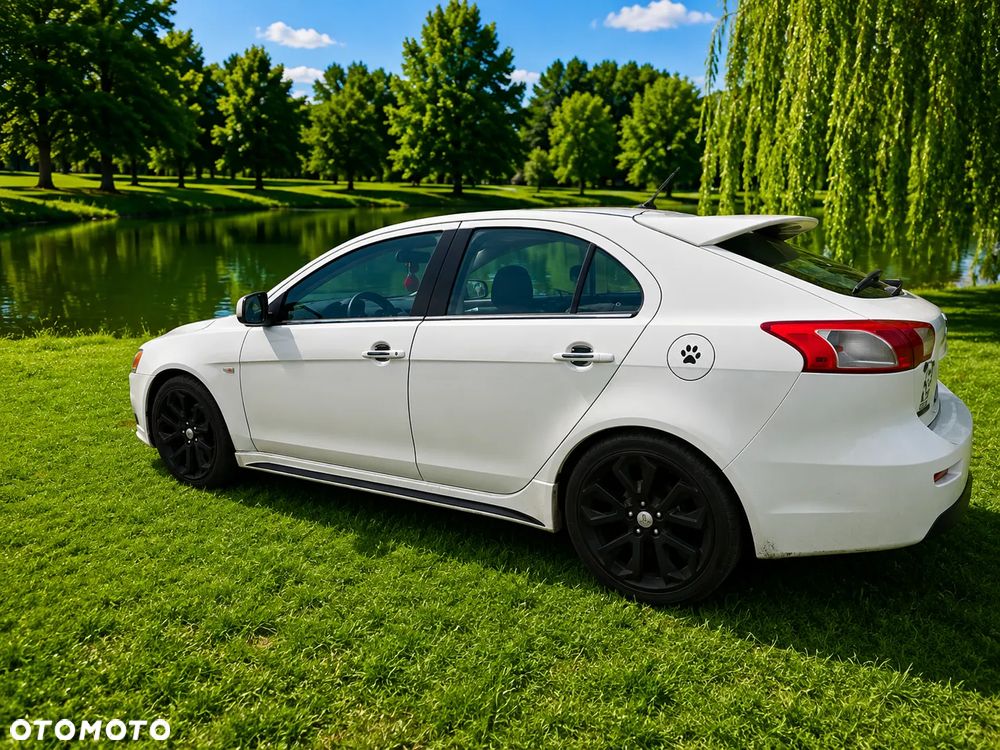 Mitsubishi Lancer - 4