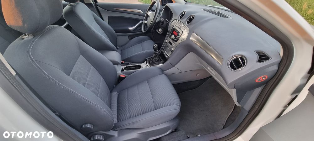 Ford Mondeo 2.0 Viva Trend - 19