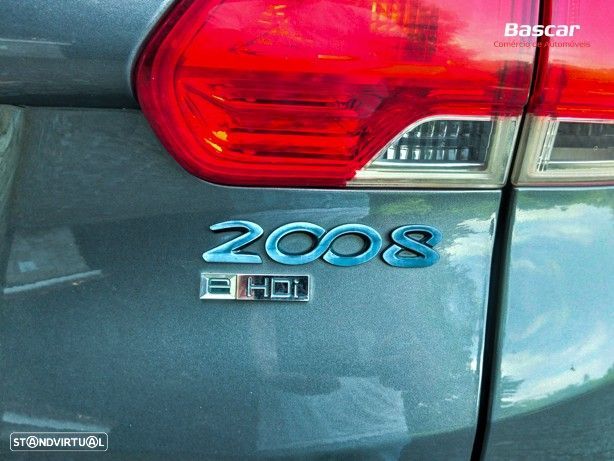 Peugeot 2008 1.6 e-HDi Allure - 39