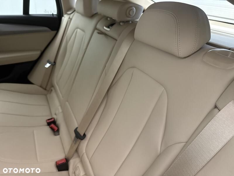 BMW X4 xDrive20i GPF sport - 20