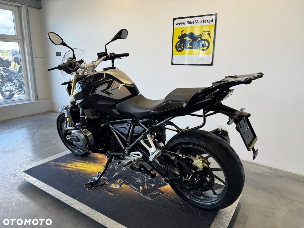 BMW R - 6