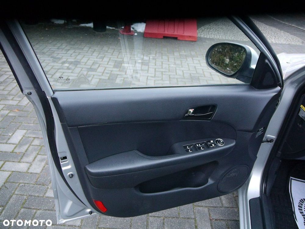 Hyundai i30 1.6 CRDi Comfort EU5 - 31
