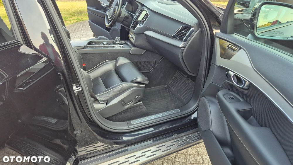 Volvo XC 90 - 18