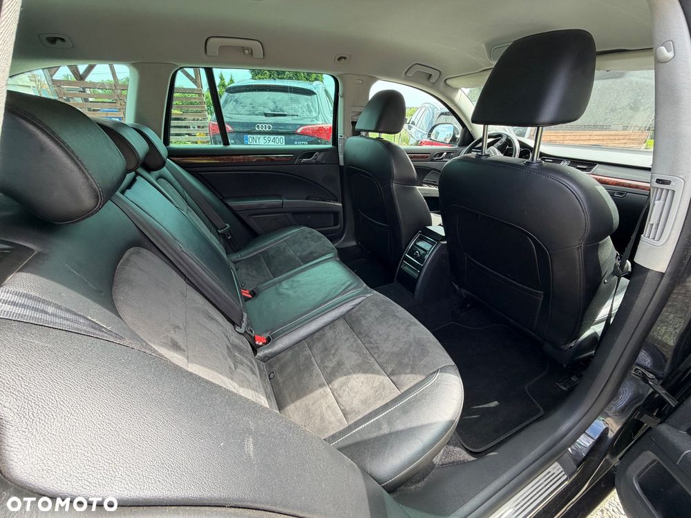 Skoda Superb 2.0 TDI DSG Exclusive - 8