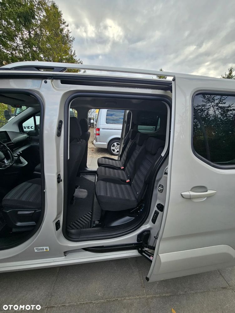 Opel Combo 1.2 Turbo Start/Stop Edition - 26