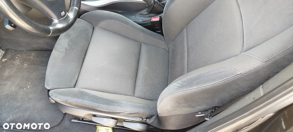 BMW X1 sDrive20d Sport Line - 8