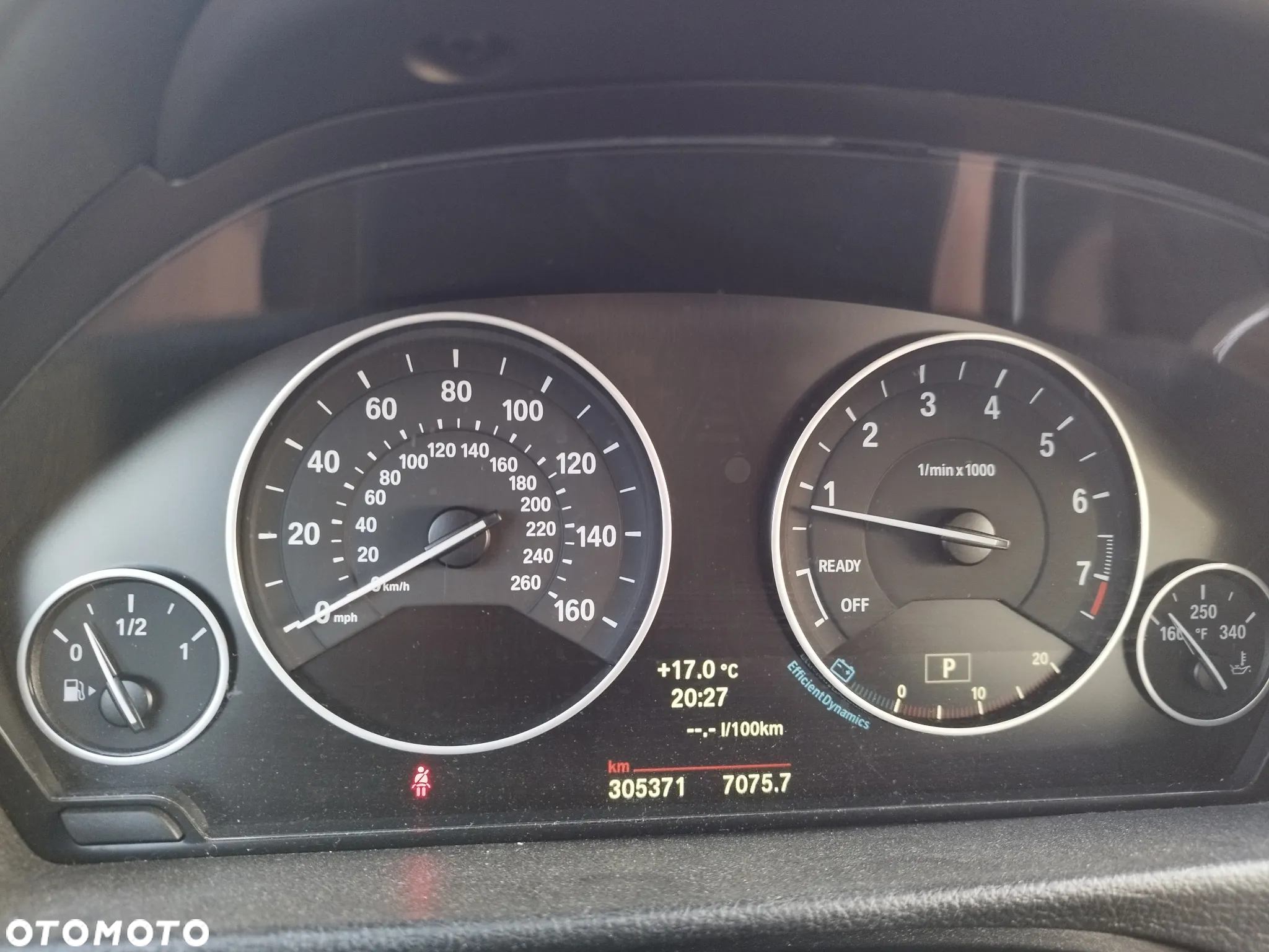 BMW Seria 3 320i xDrive - 14