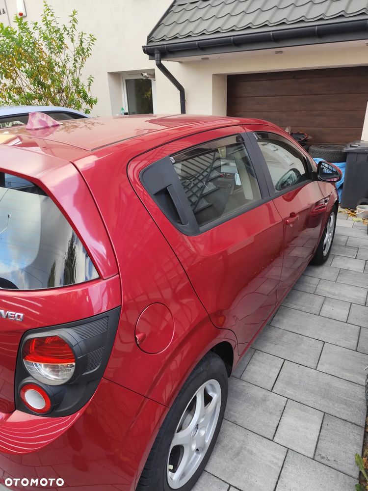 Chevrolet Aveo 1.2 LT - 1