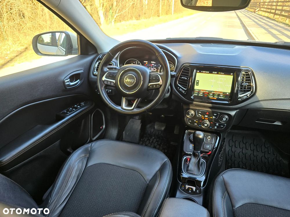 Jeep Compass 2.0 MJD Limited 4WD S&S - 26