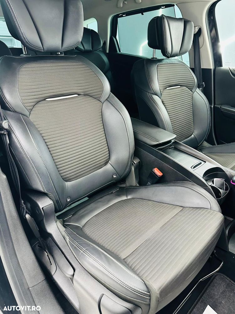 Renault Scenic ENERGY dCi 130 Start & Stop Euro 6 Bose Edition - 14