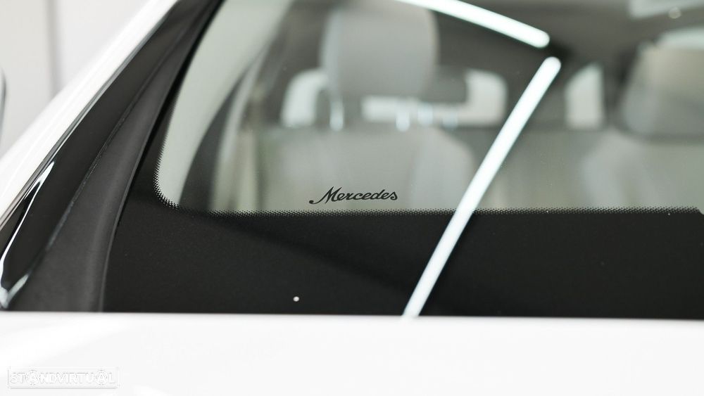 Mercedes-Benz E 300 de 4Matic T 9G-TRONIC Avantgarde - 16