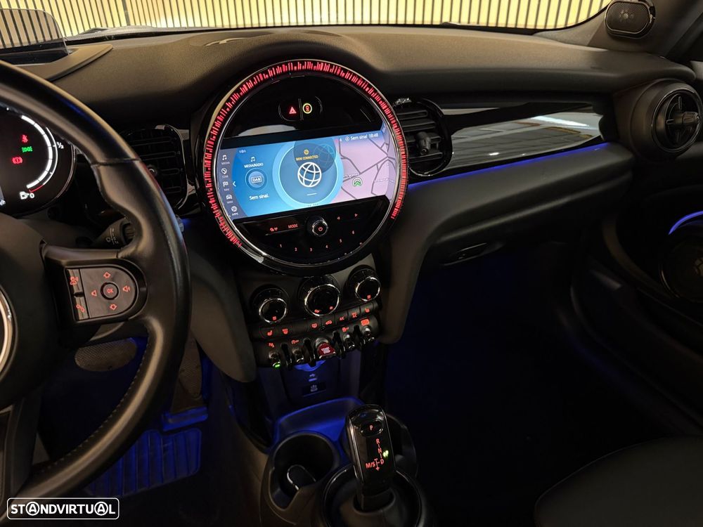 MINI Cabrio Cooper Premium Essential Auto - 16
