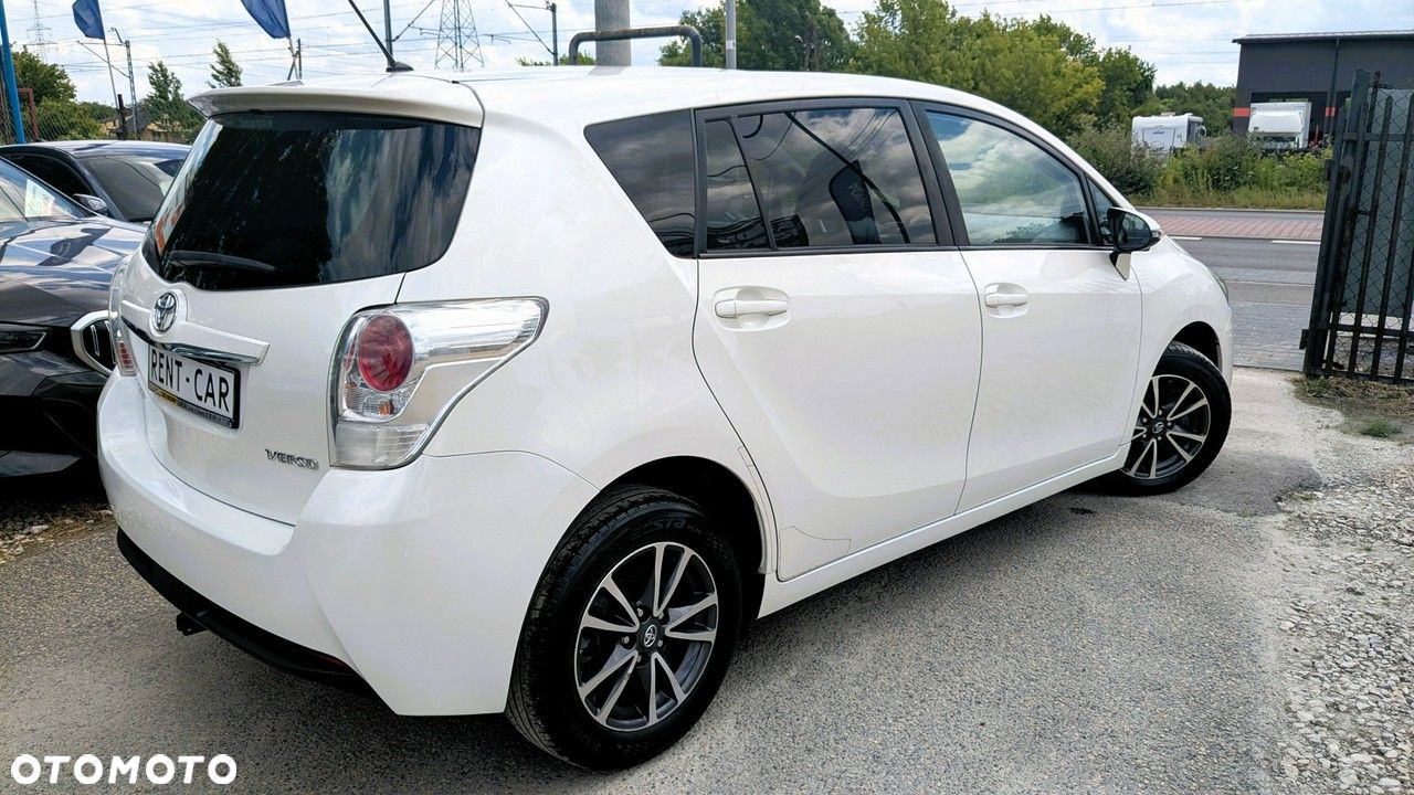 Toyota Verso - 7