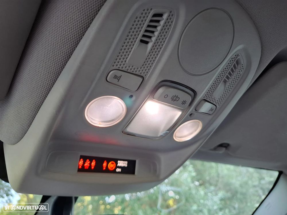 Citroën C4 1.6 e-HDi Seduction - 19