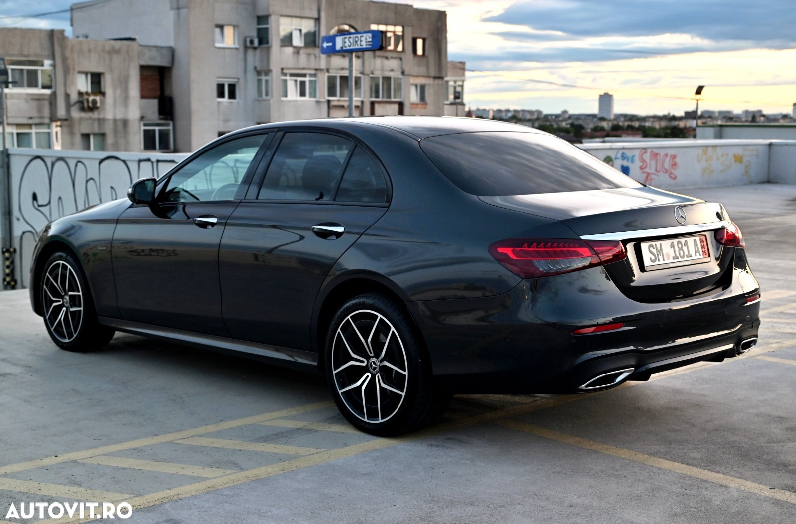 Mercedes-Benz E - 3