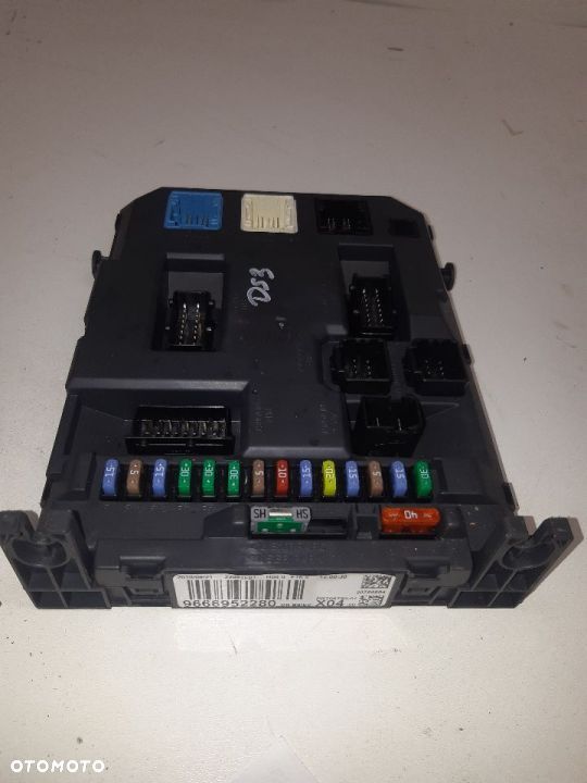 Skrzynka bezpieczników moduł BSI 9666952280 DS3 - 1