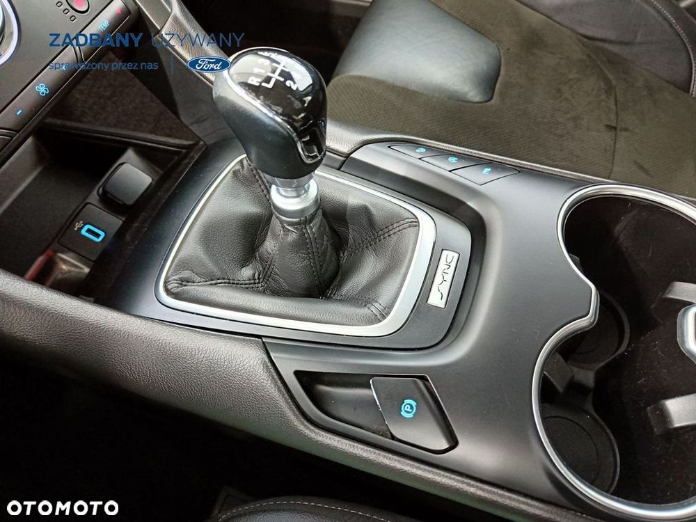 Ford Mondeo 2.0 EcoBlue Titanium - 23